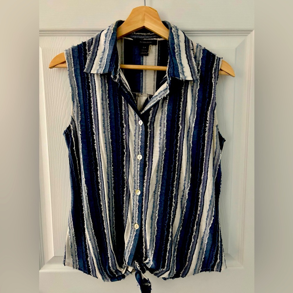 Alison and Sheri Blue and White Notched Collar Button Down Shirt